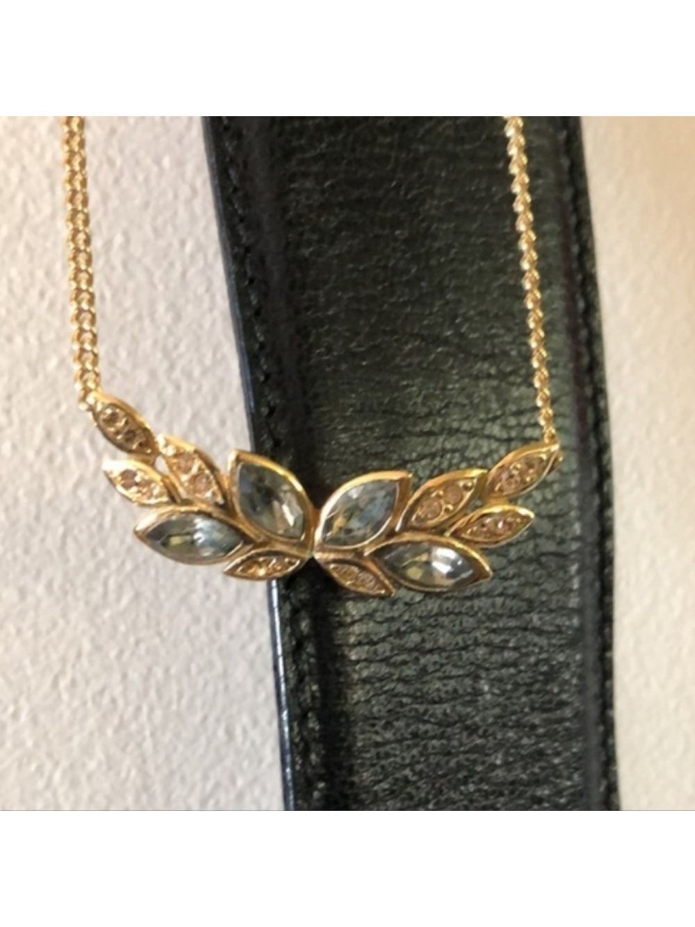Nina Ricci necklace - Picture 5 of 12